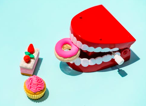 sugar attacks on teeth top tips 
