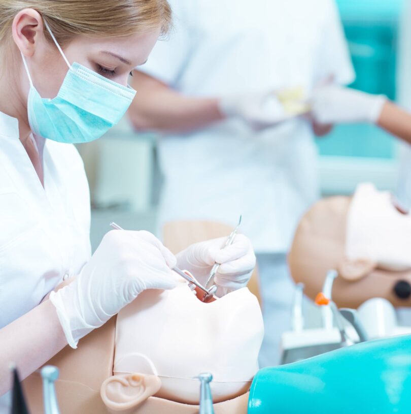 Cosmetic Dentist In Manchester – What They Can Do For You